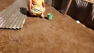 desi indian women pissing outside in direct voyeur